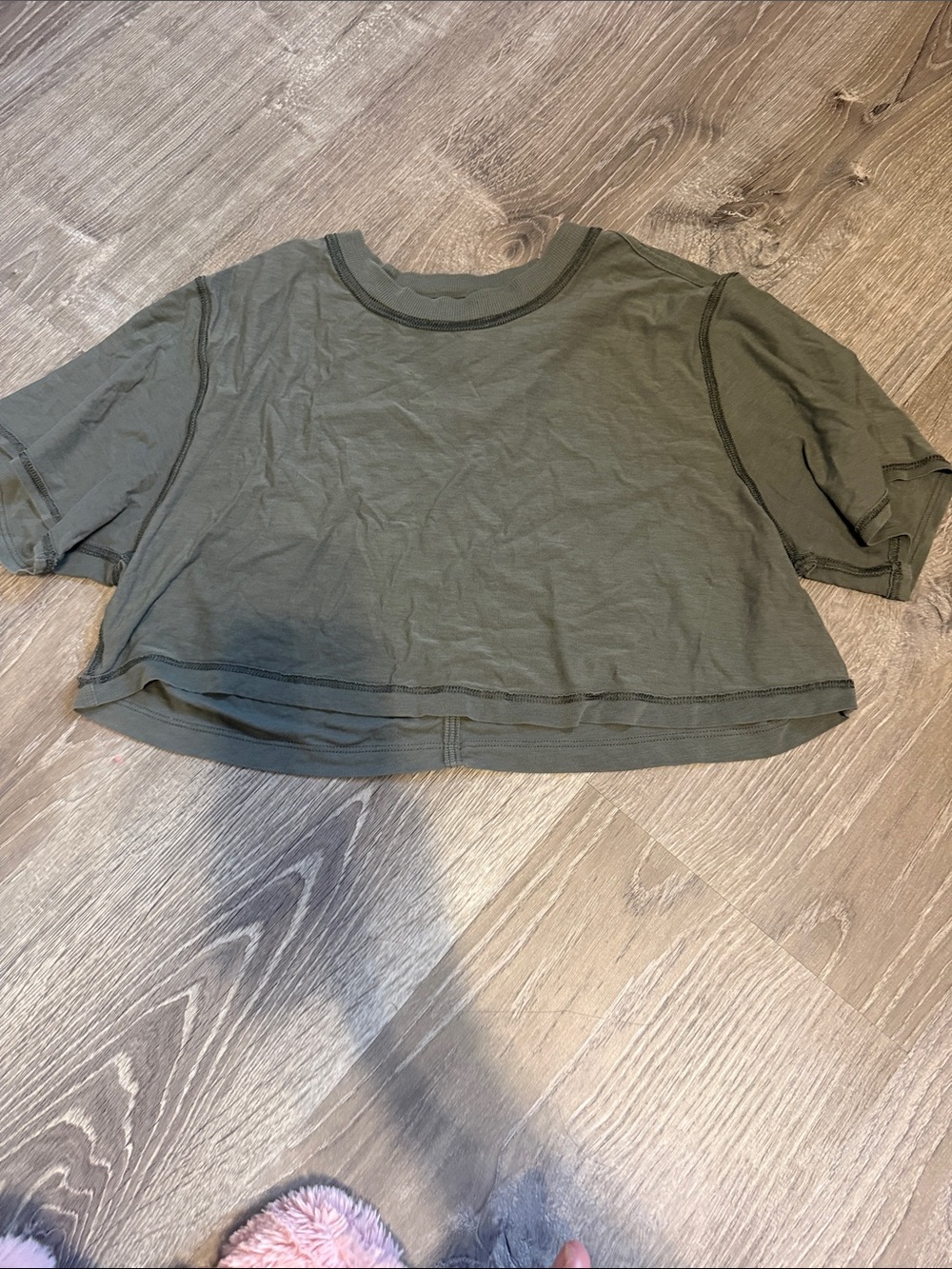 lululemon athletica Olive Cropped Crew Tee